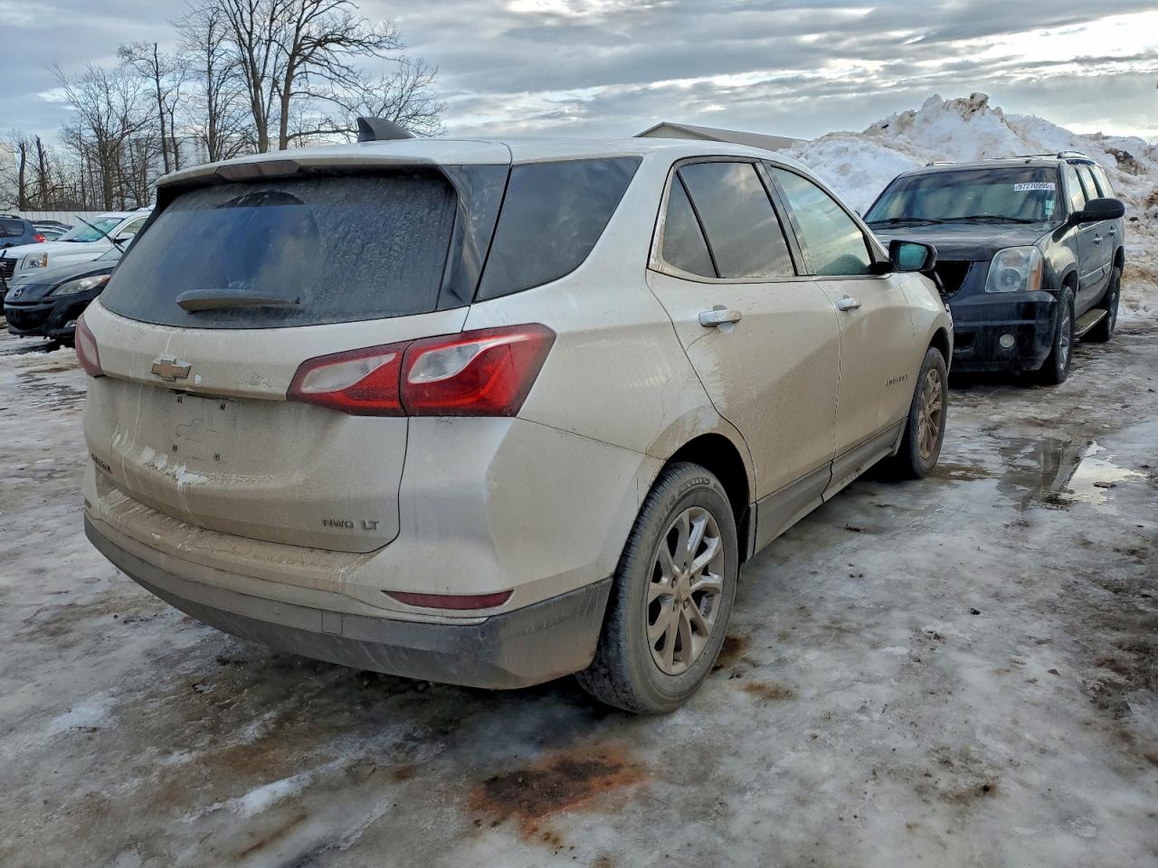 2020 CHEVROLET EQUINOX LT photo 3