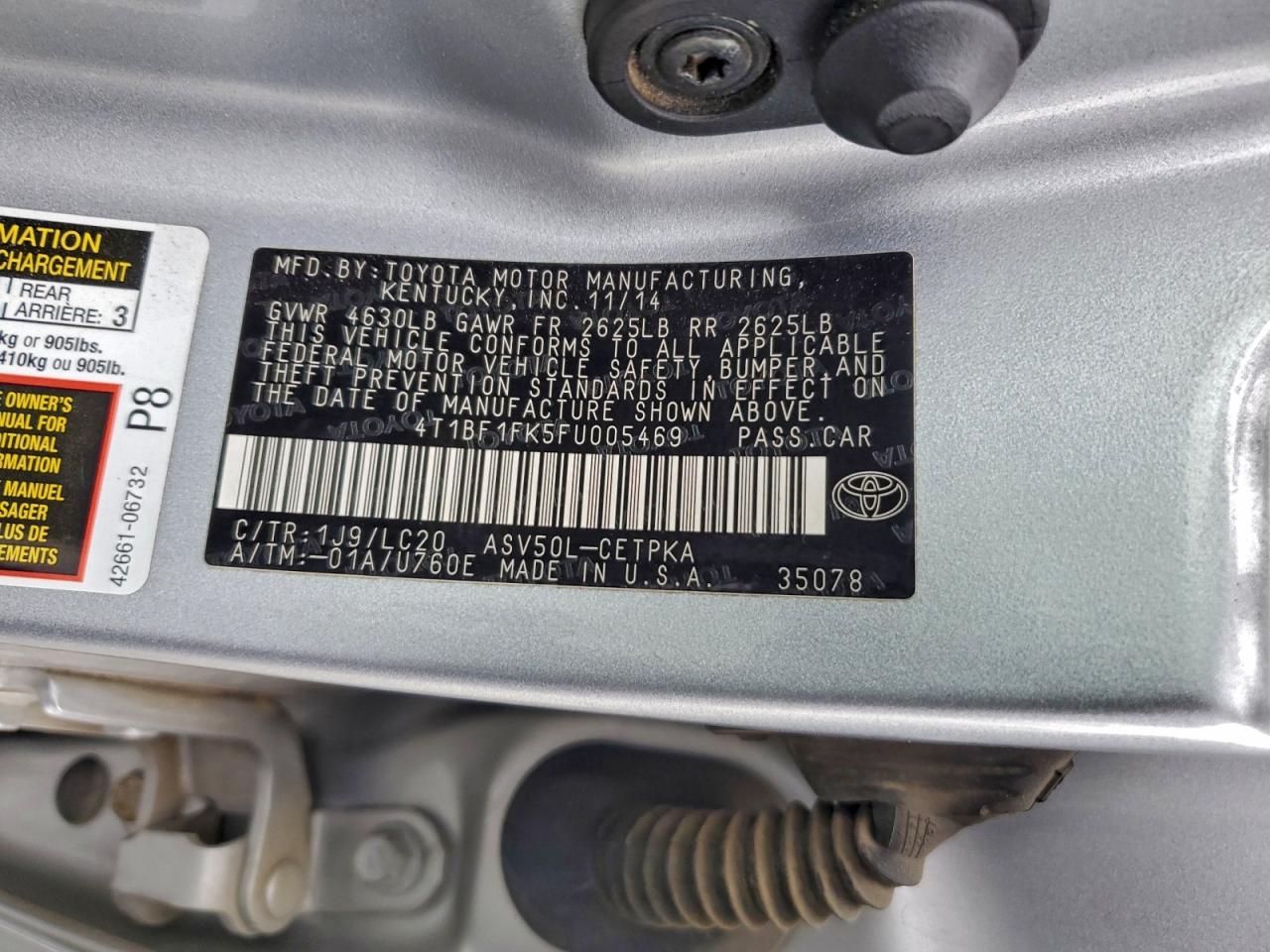 2015 TOYOTA CAMRY LE photo 12