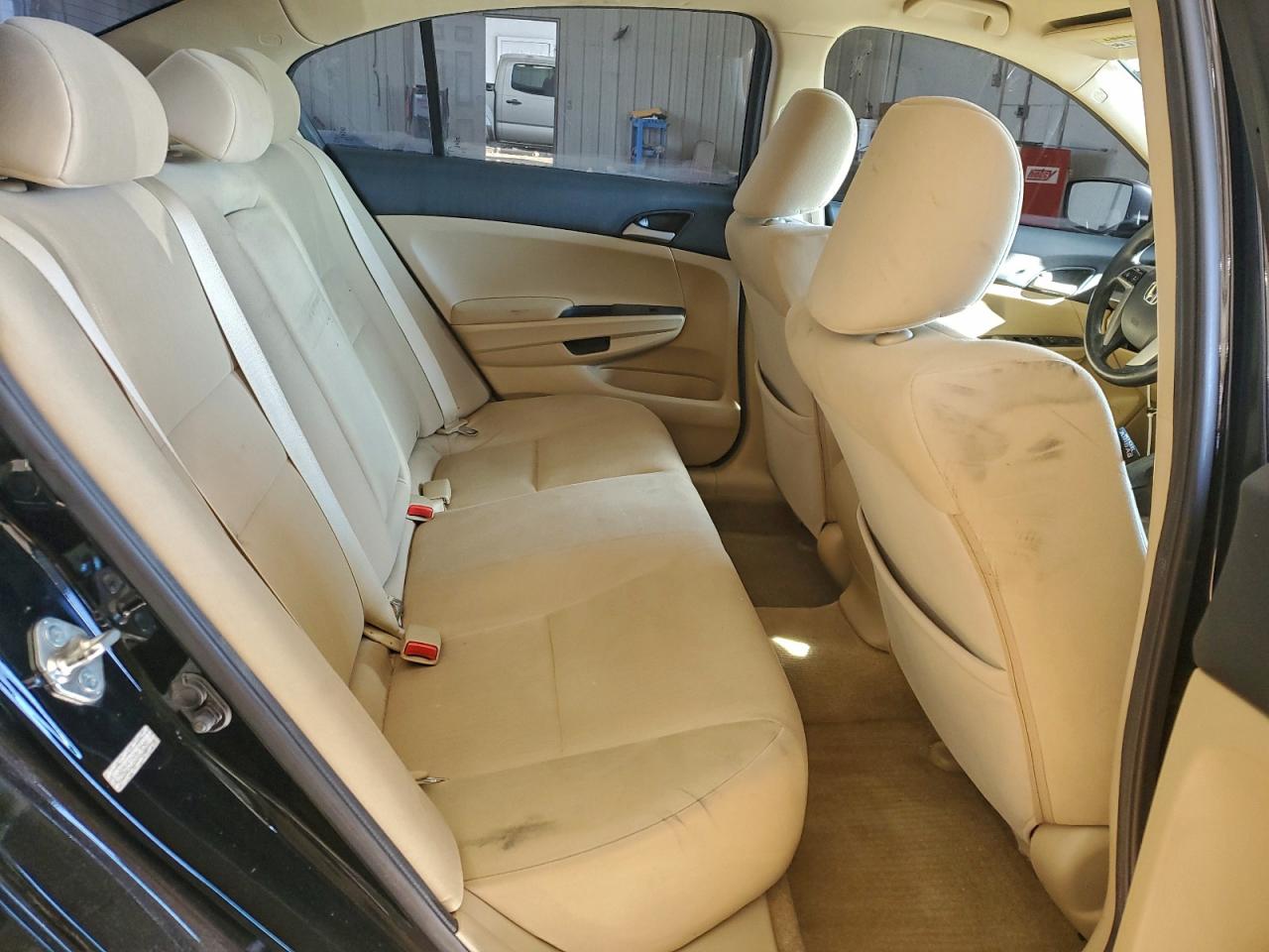 2012 HONDA ACCORD LX photo 19