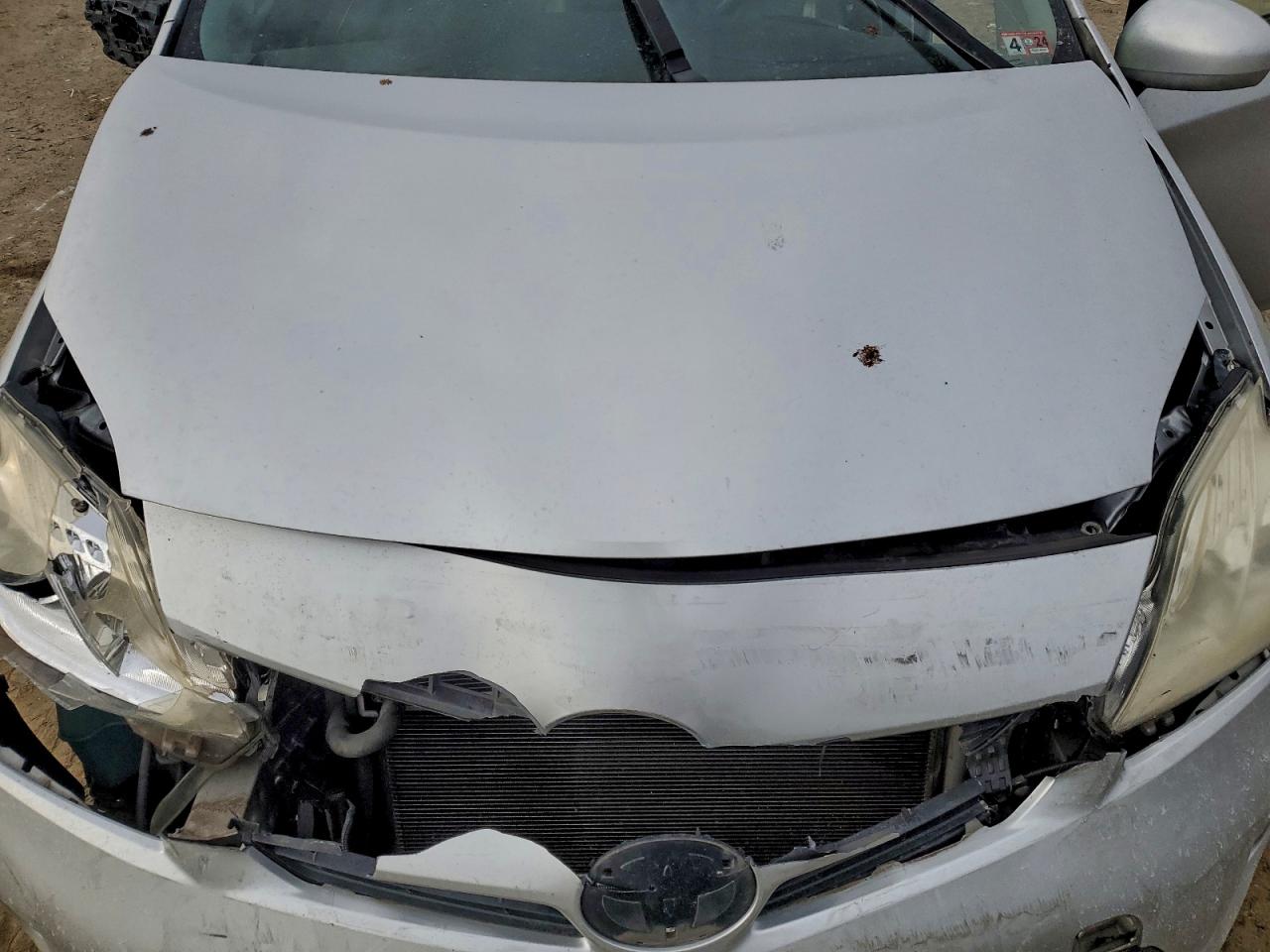 2013 TOYOTA PRIUS photo 11