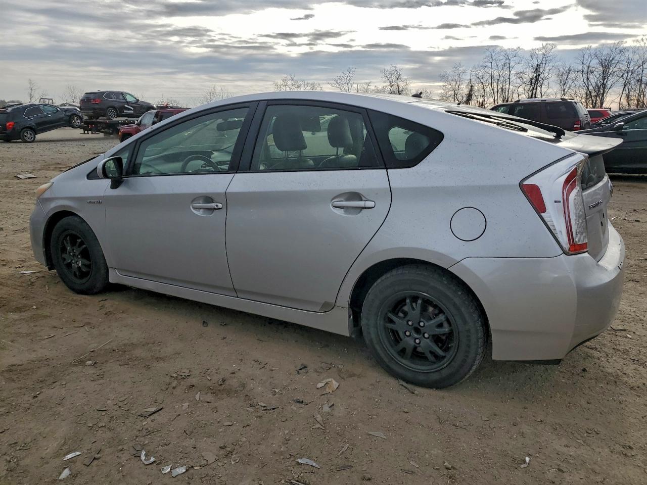 2013 TOYOTA PRIUS photo 2