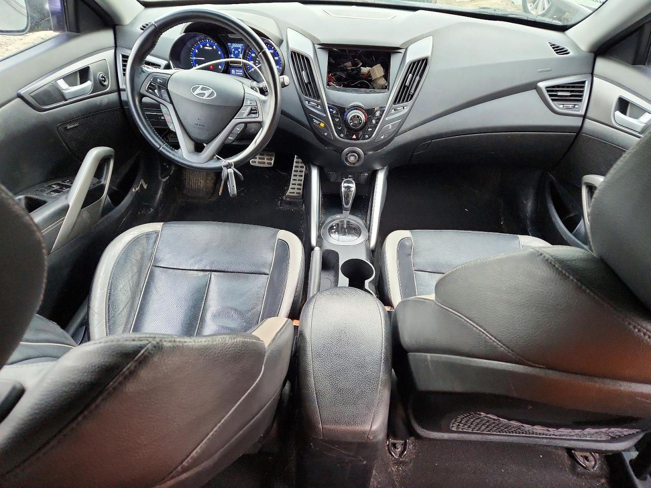 2015 HYUNDAI VELOSTER TURBO photo 8