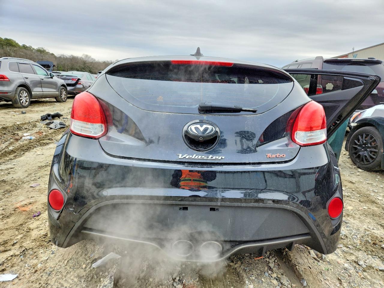 2015 HYUNDAI VELOSTER TURBO photo 6