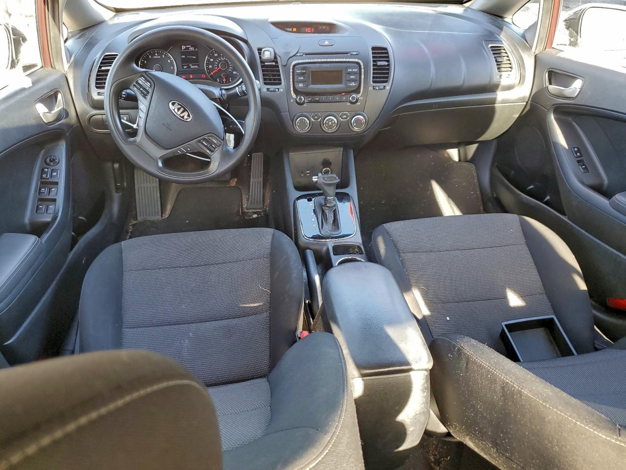2018 KIA FORTE LX photo 8