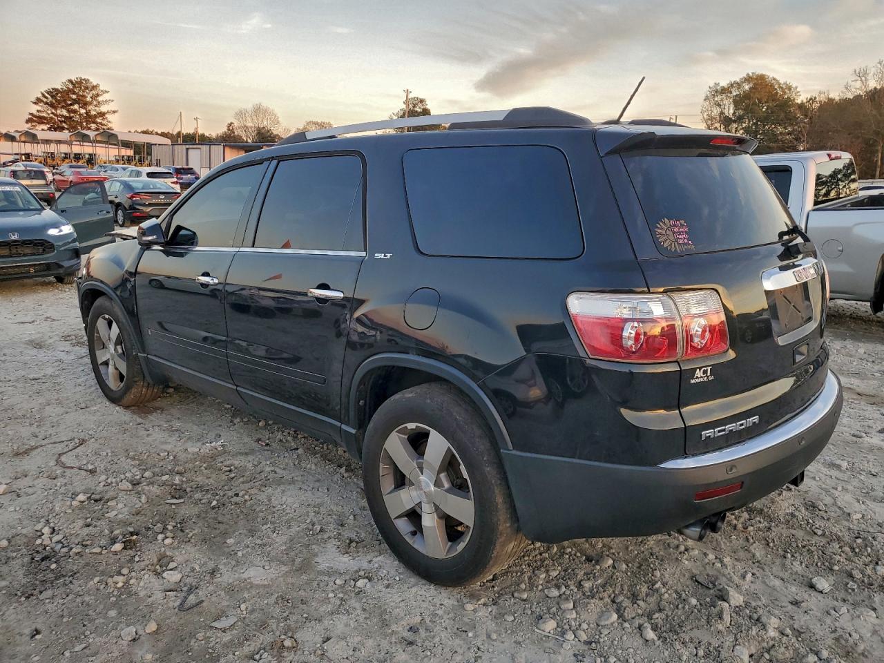 2010 GMC ACADIA SLT-2 photo 2