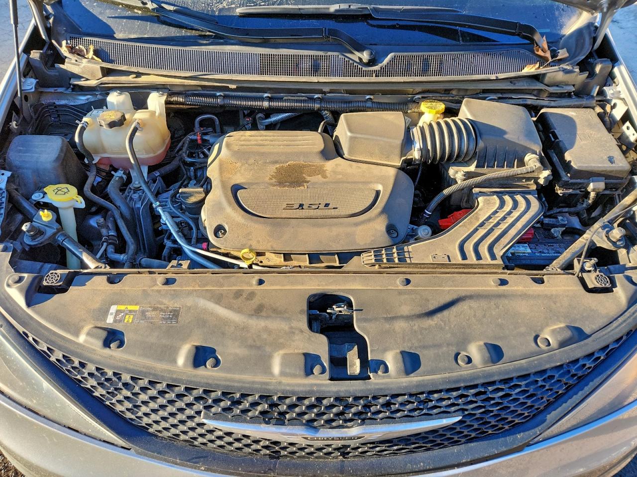 2021 CHRYSLER VOYAGER LXI photo 12