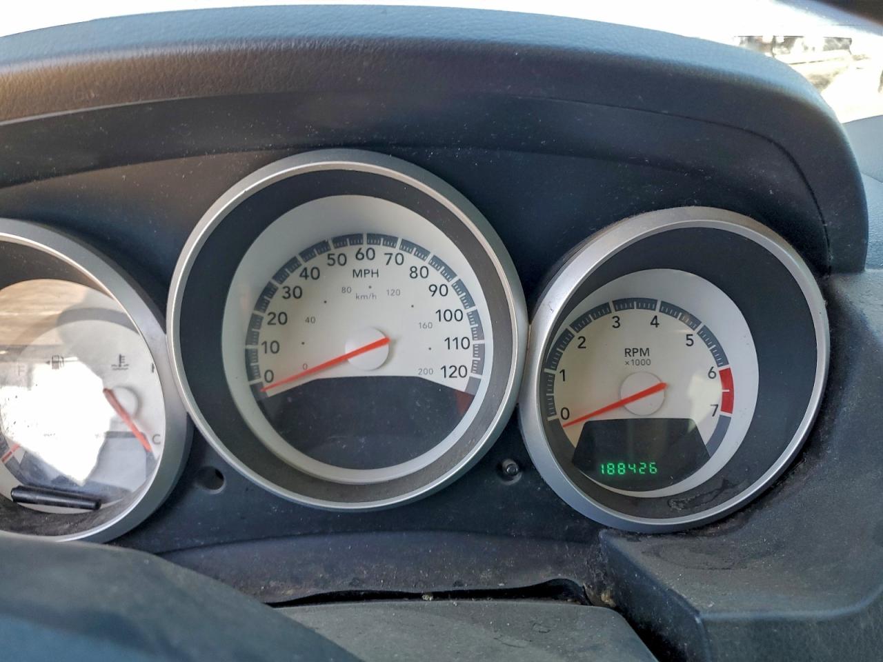2008 DODGE GRAND CARAVAN SXT photo 9