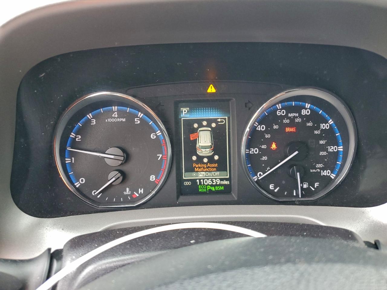 2016 TOYOTA RAV4 XLE photo 25