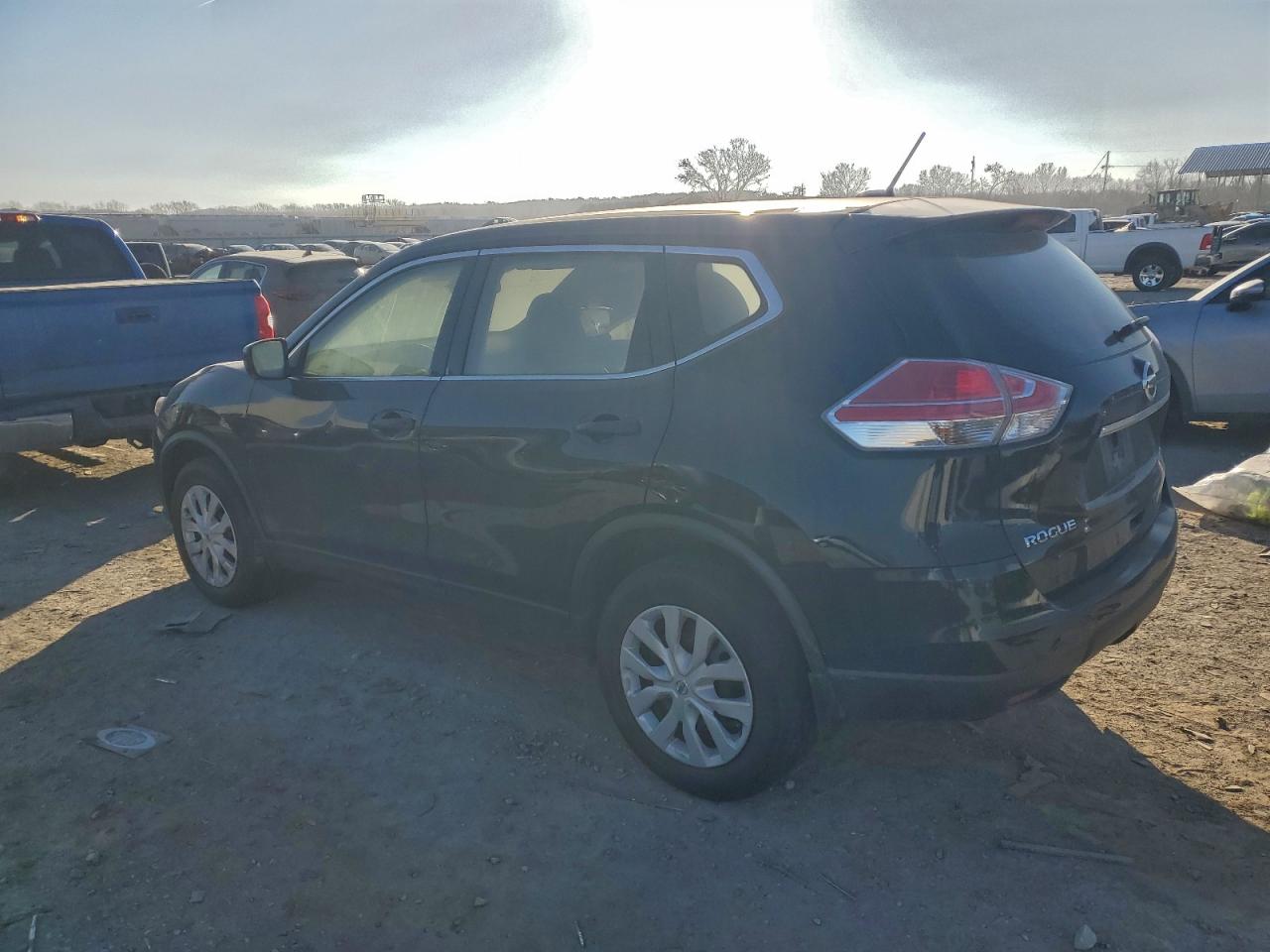 2016 NISSAN ROGUE S photo 3