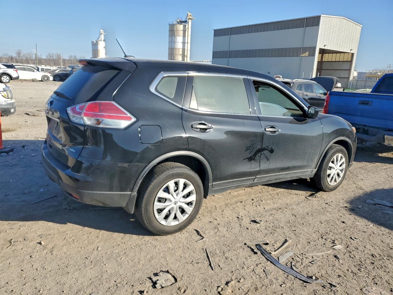 2016 NISSAN ROGUE S photo 5