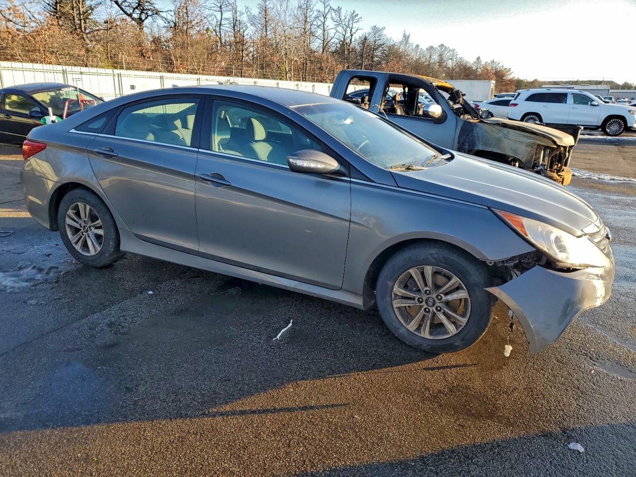 2014 HYUNDAI SONATA GLS photo 7
