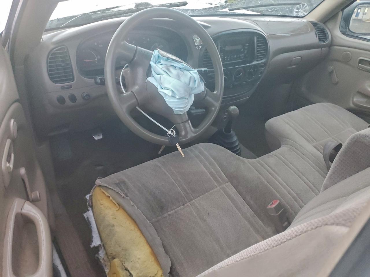 2002 TOYOTA TUNDRA photo 8