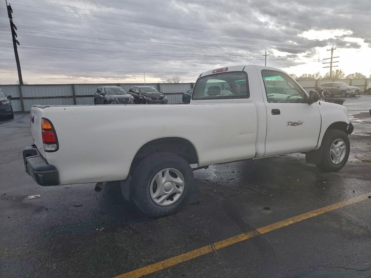 2002 TOYOTA TUNDRA photo 3