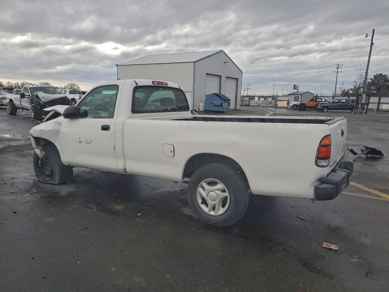 2002 TOYOTA TUNDRA photo 2