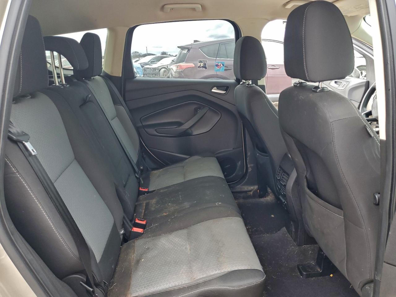 2017 FORD ESCAPE SE photo 11