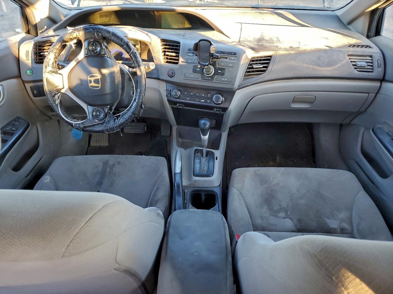 2012 HONDA CIVIC LX photo 8