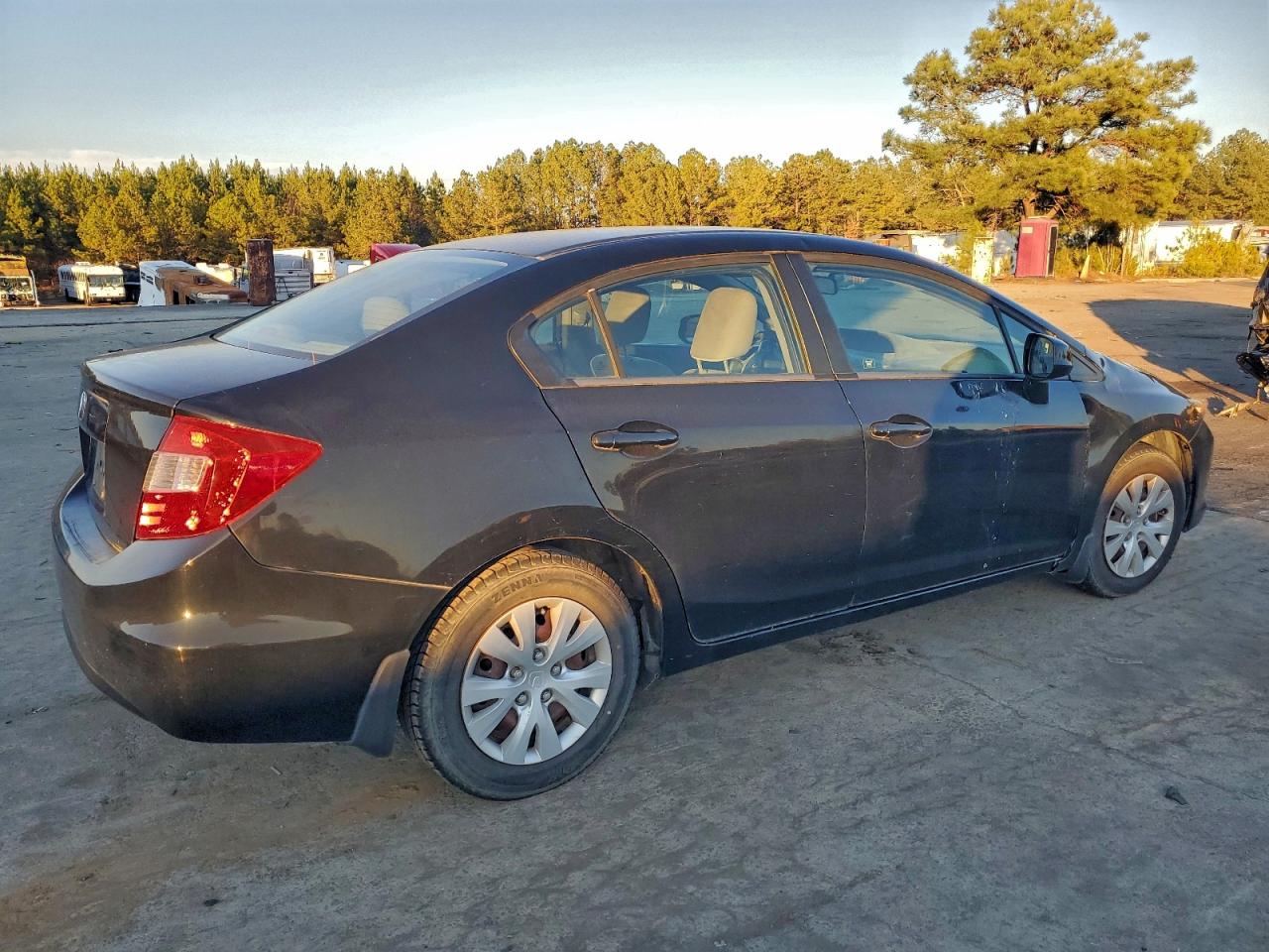2012 HONDA CIVIC LX photo 3