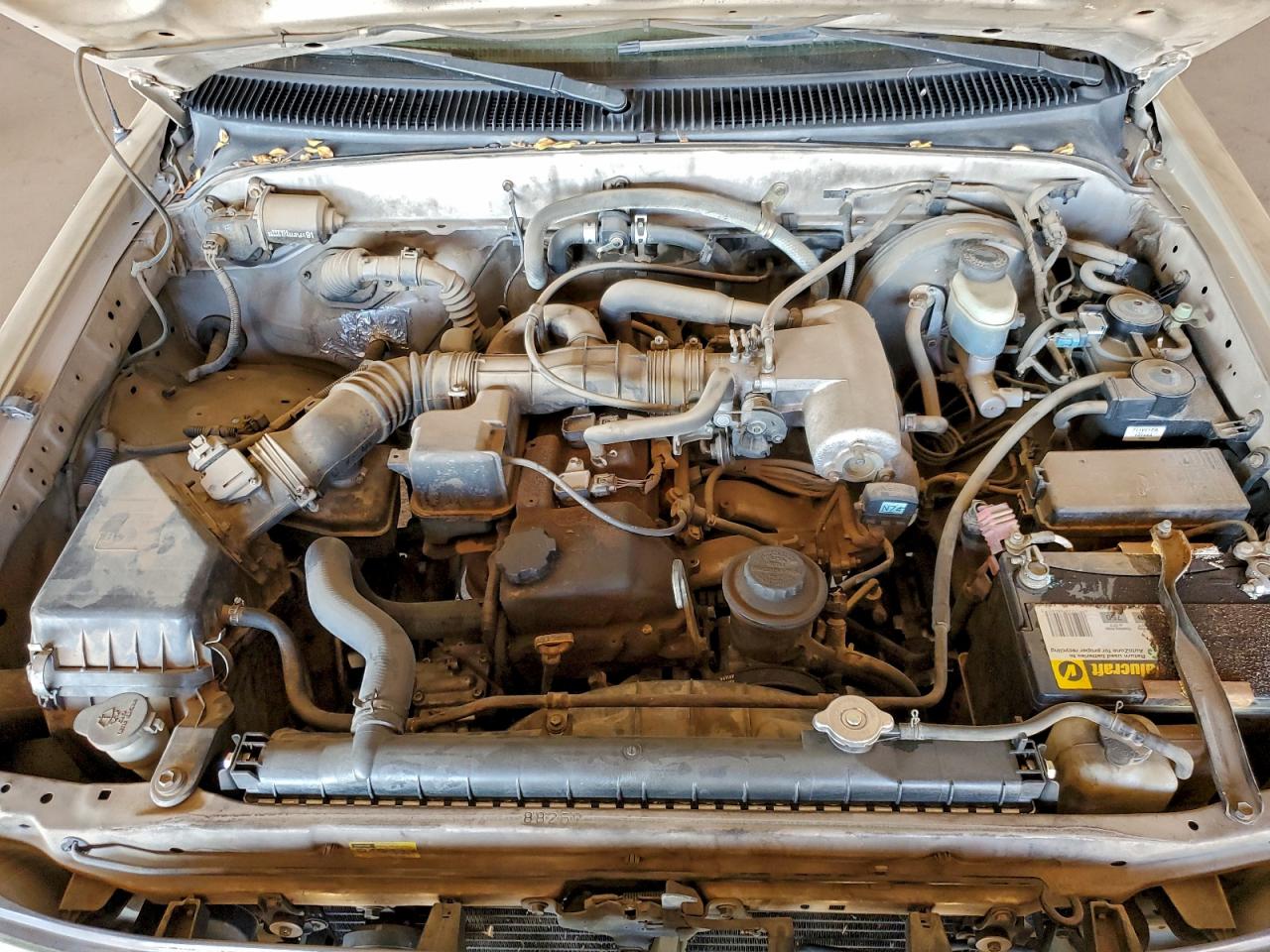 2001 TOYOTA TACOMA photo 11