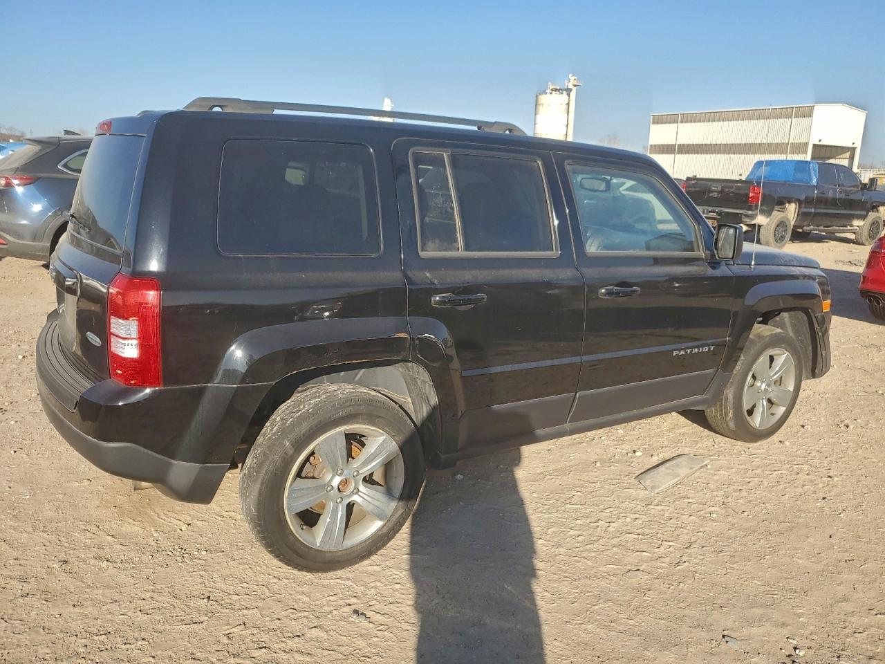 2015 JEEP PATRIOT LATITUDE photo 3