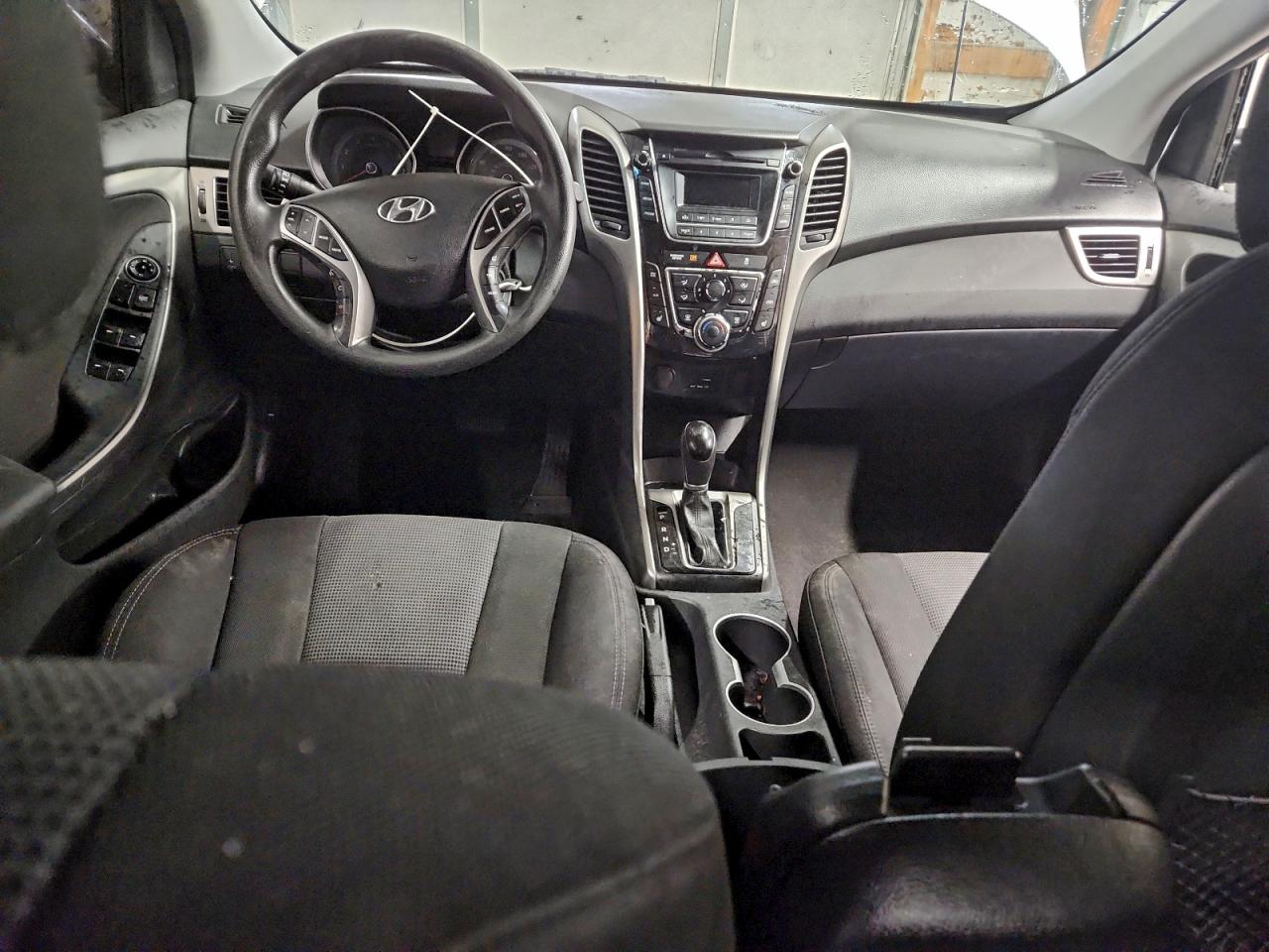 2016 HYUNDAI ELANTRA GT BASE photo 8