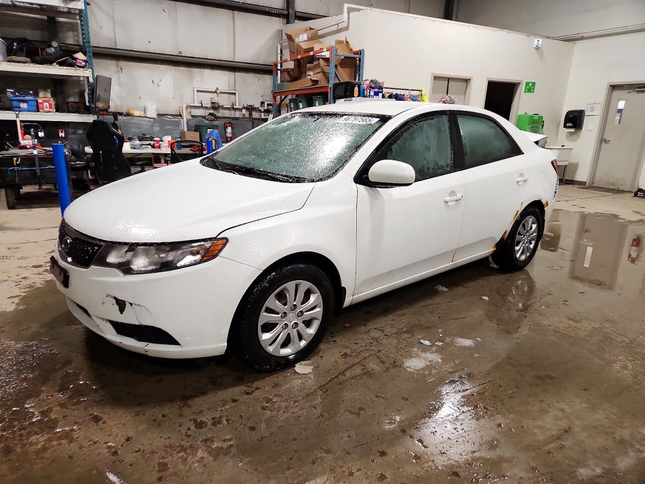 2013 KIA FORTE