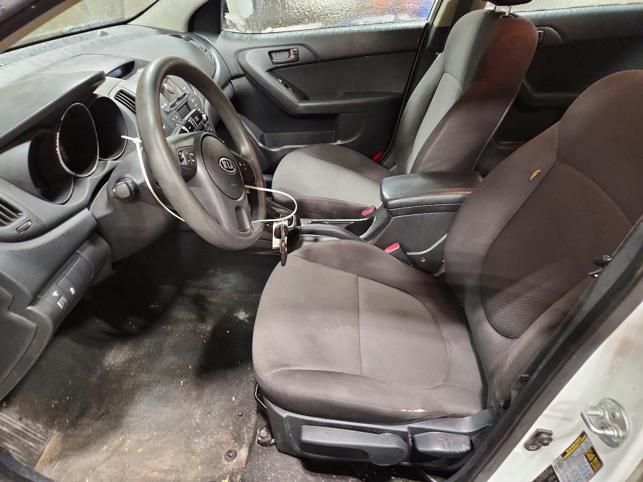 2013 KIA FORTE LX photo 7