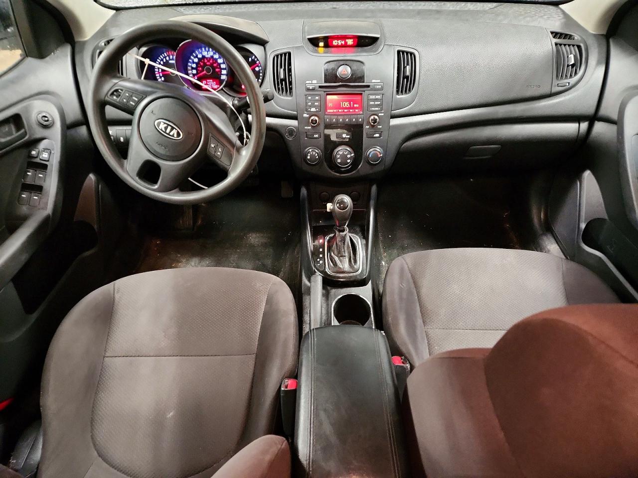 2013 KIA FORTE LX photo 8