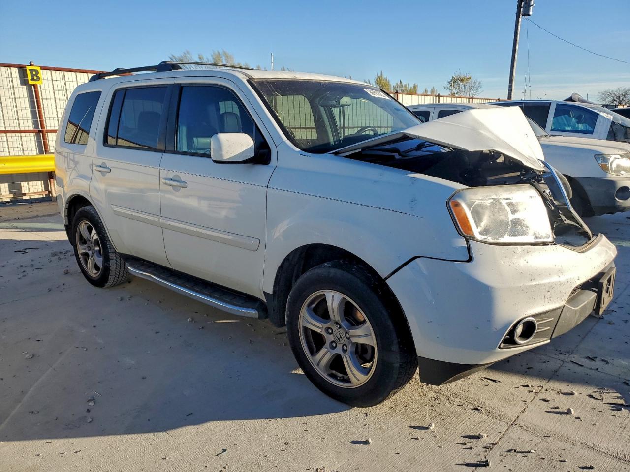 2013 HONDA PILOT EXLN photo 4