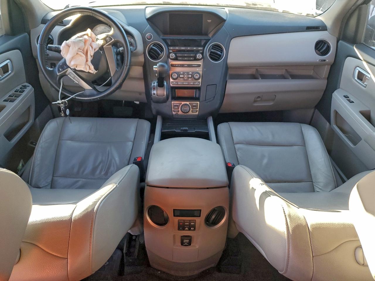2013 HONDA PILOT EXLN photo 8