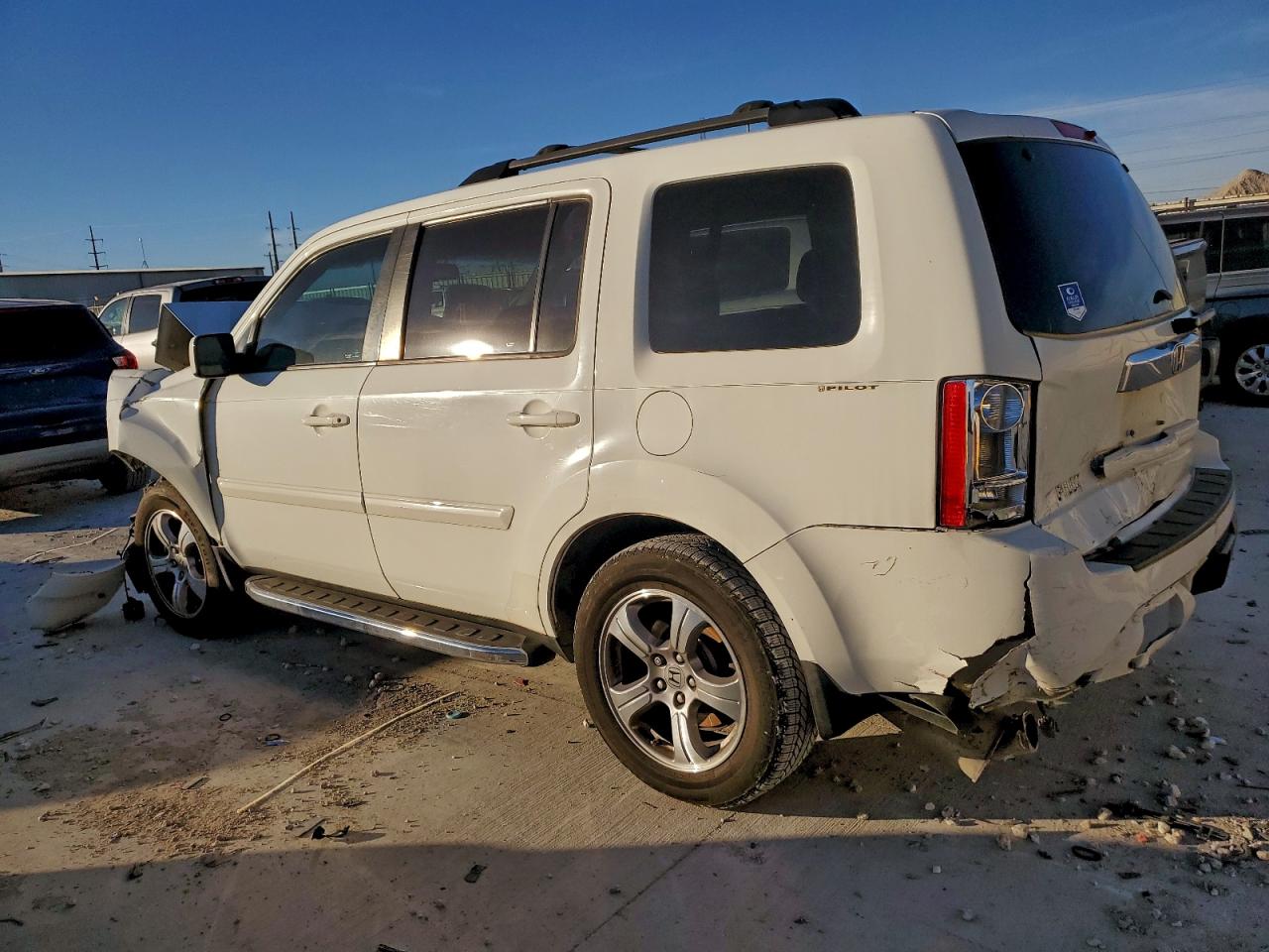 2013 HONDA PILOT EXLN photo 2