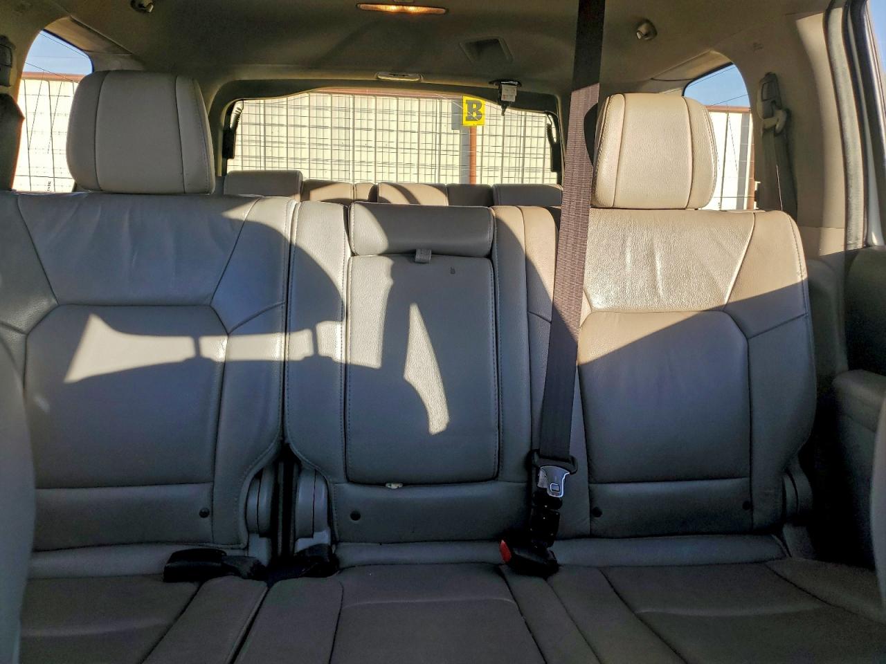 2013 HONDA PILOT EXLN photo 10