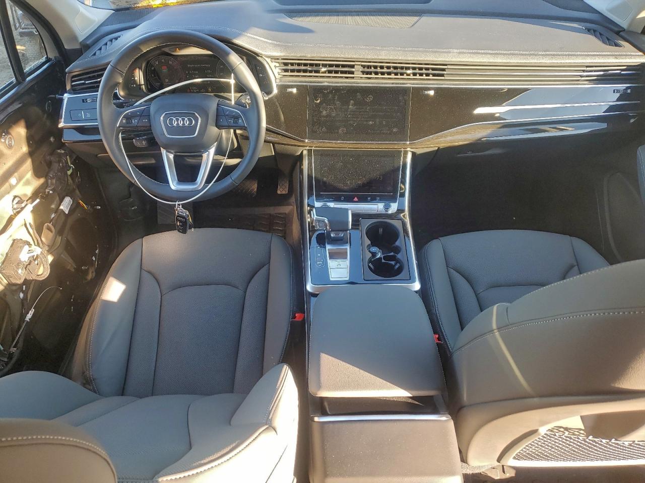 2025 AUDI Q7 PREMIUM PLUS photo 8