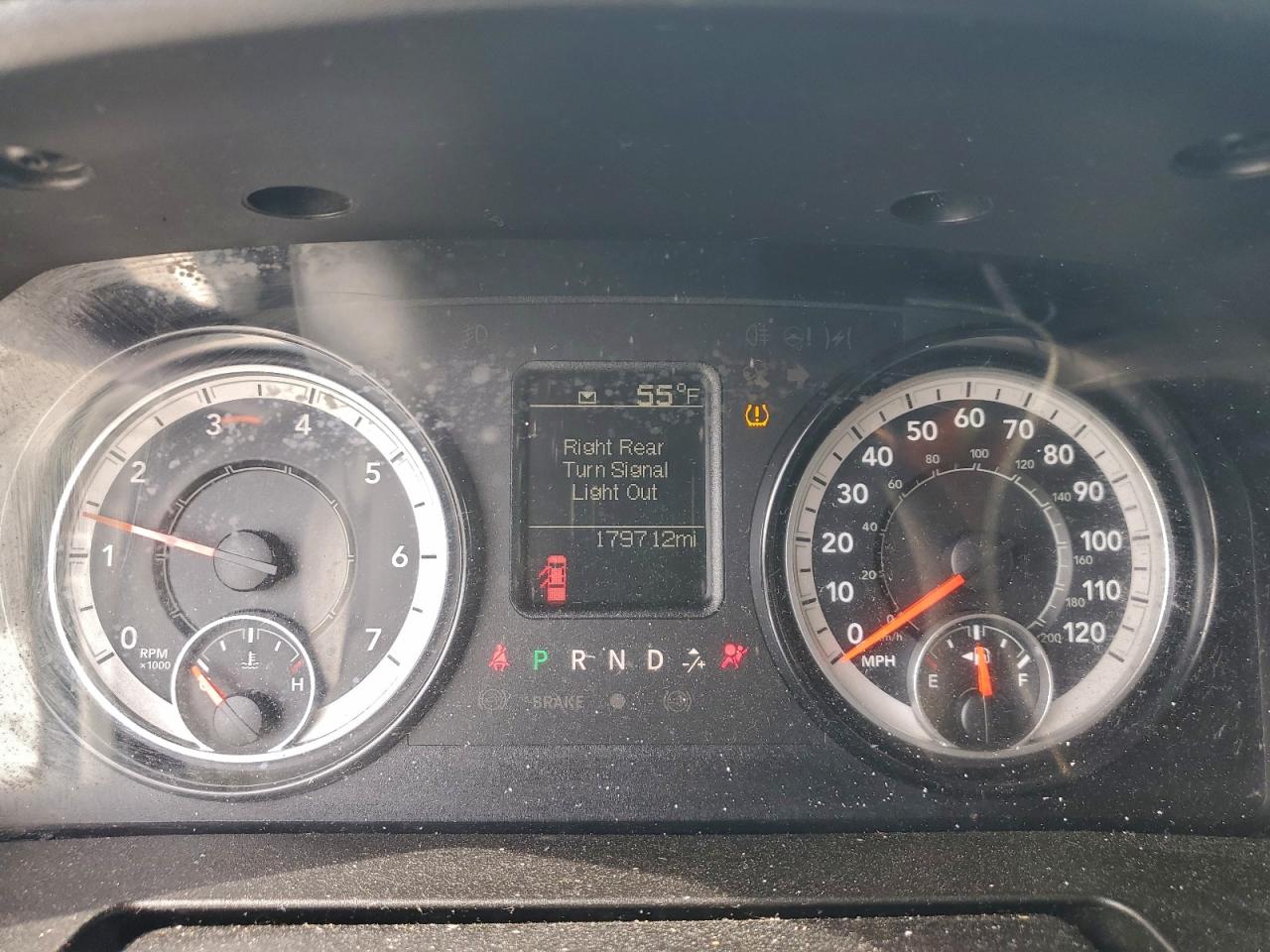 2019 RAM 1500 CLASSIC TRADESMAN photo 9