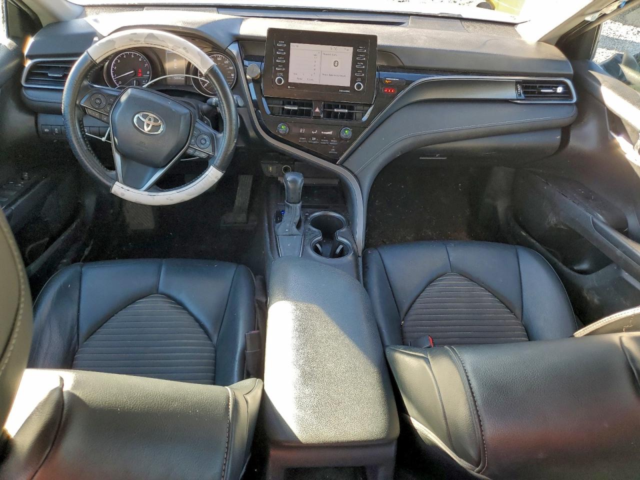 2021 TOYOTA CAMRY SE photo 8