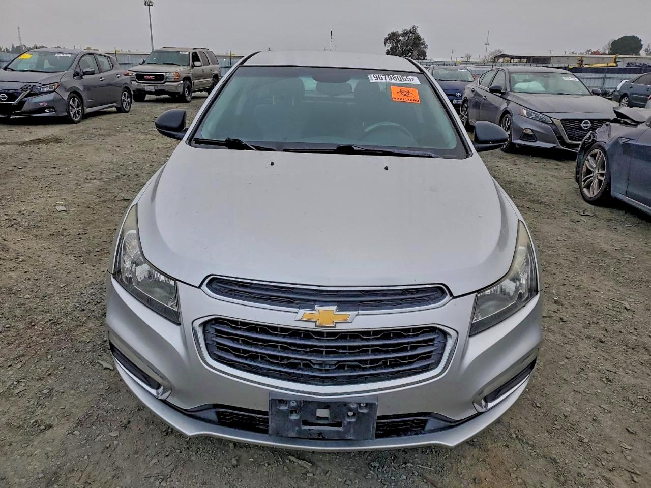 2015 CHEVROLET CRUZE LS photo 5