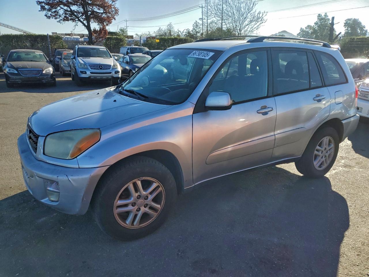 2002 TOYOTA RAV4 — FRONT END damage — photo 1