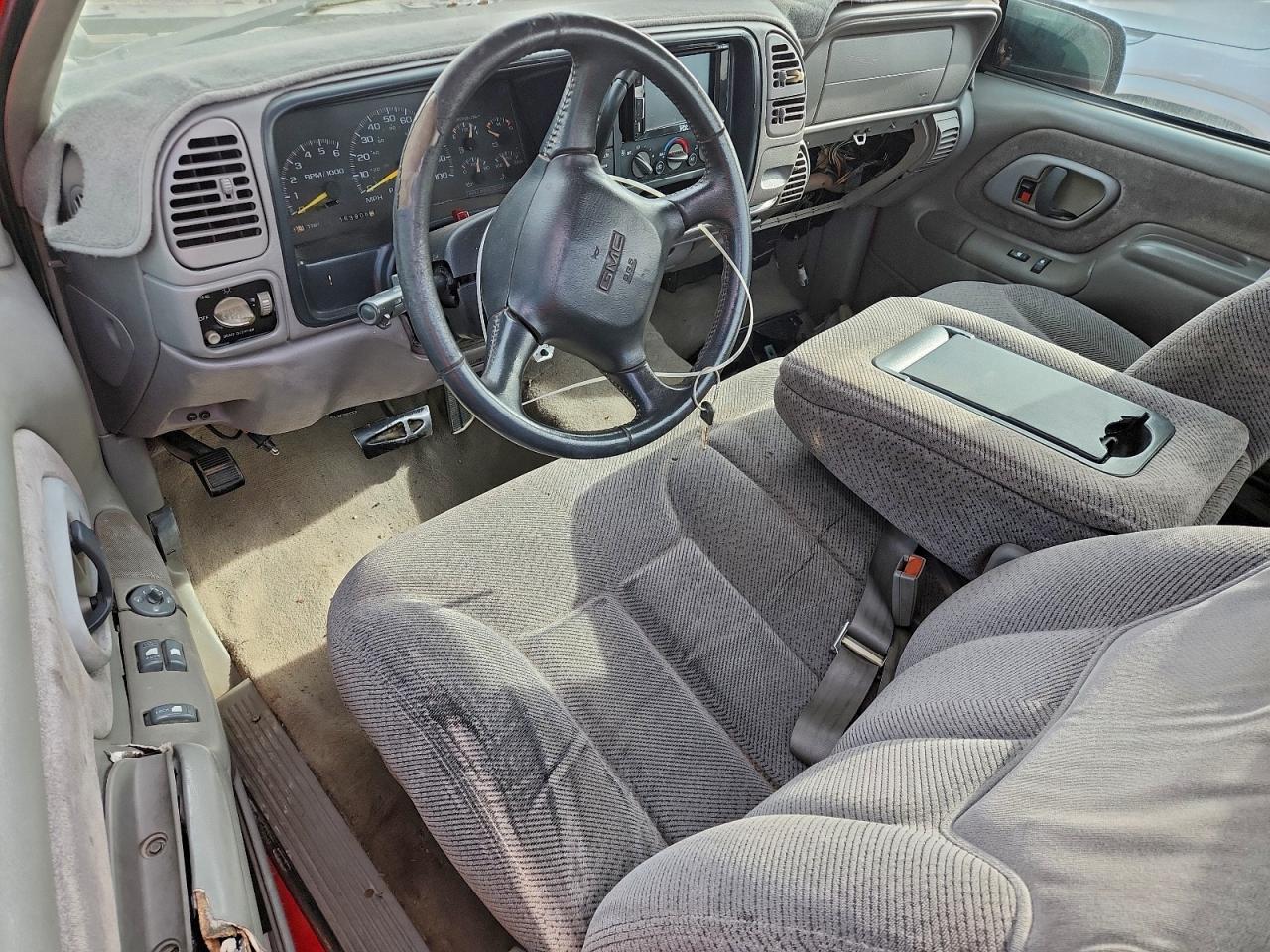 1998 GMC SIERRA K1500 photo 8