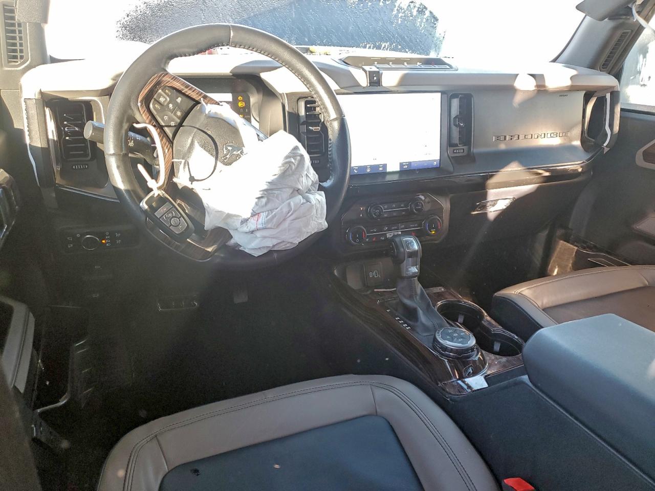 2022 FORD BRONCO BASE photo 8