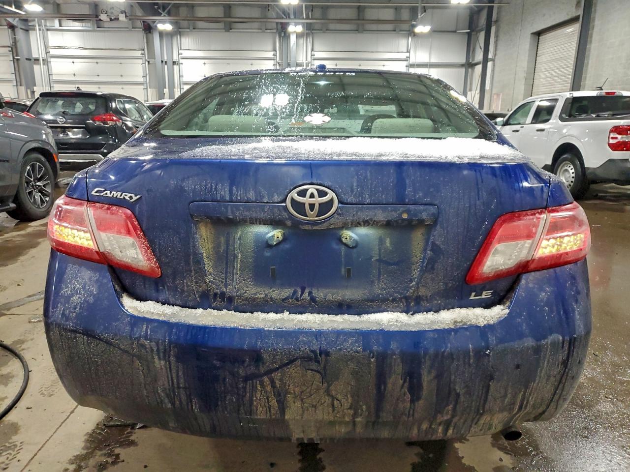 2011 TOYOTA CAMRY BASE photo 6
