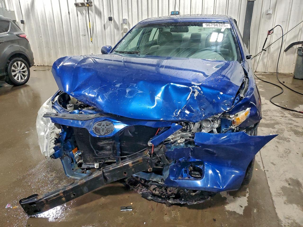 2011 TOYOTA CAMRY BASE photo 5