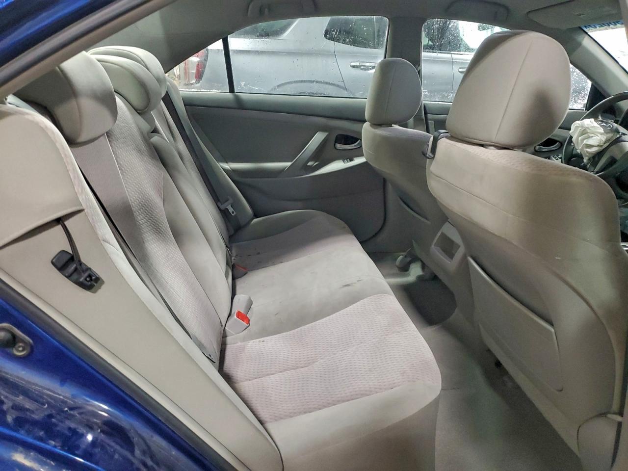2011 TOYOTA CAMRY BASE photo 10