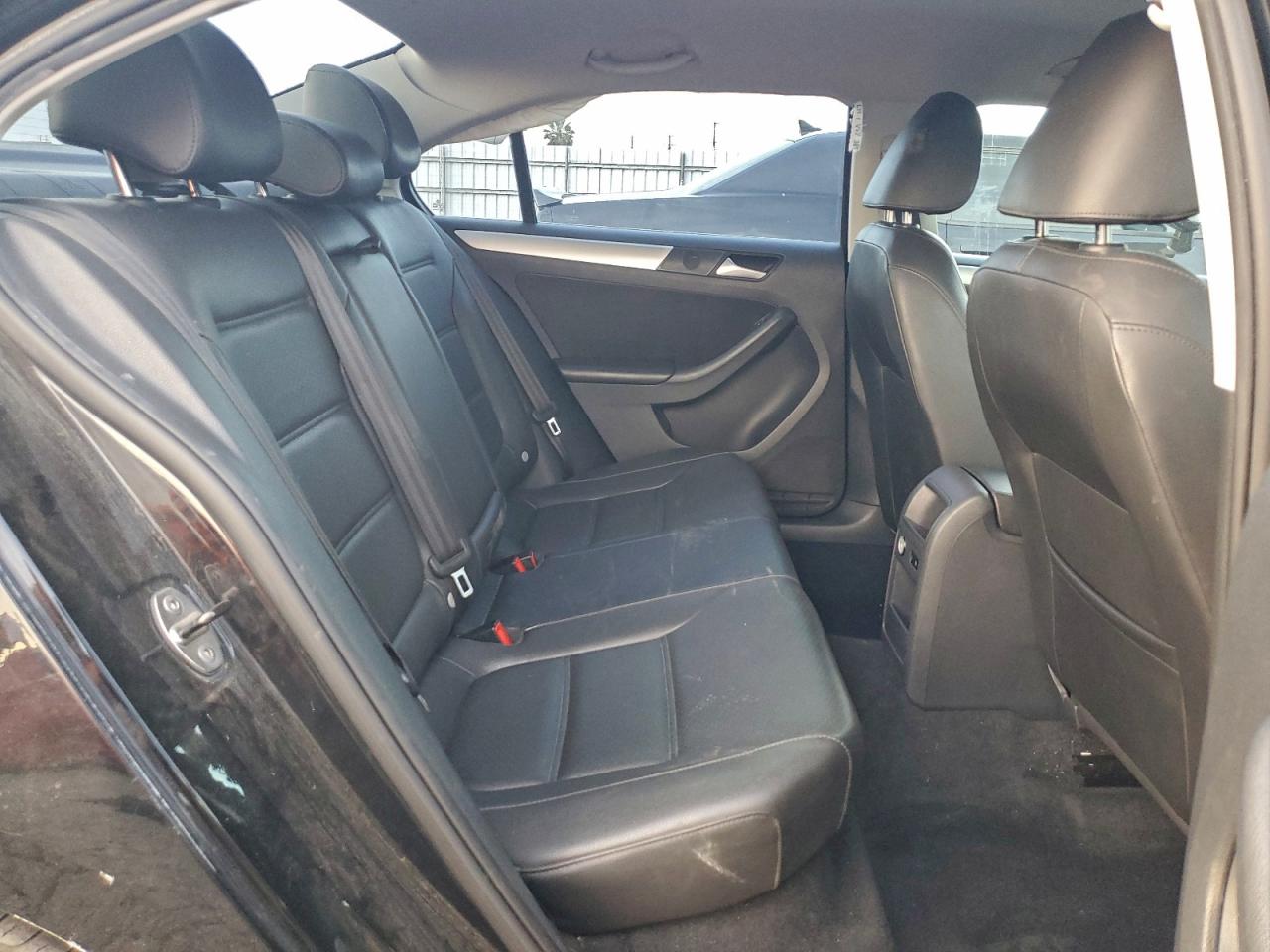 2013 VOLKSWAGEN JETTA SE photo 10