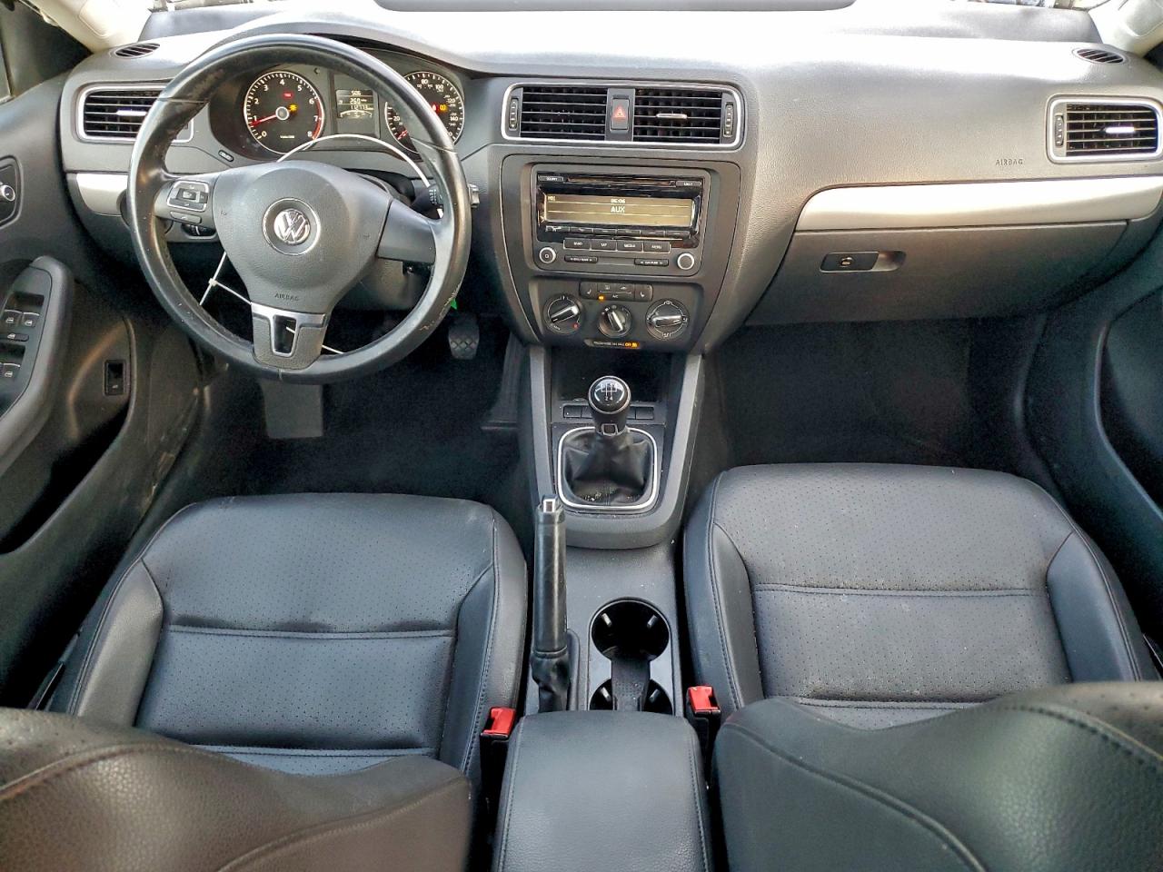 2013 VOLKSWAGEN JETTA SE photo 8