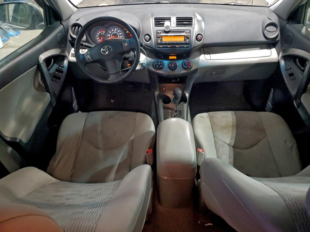 2012 TOYOTA RAV4 photo 8
