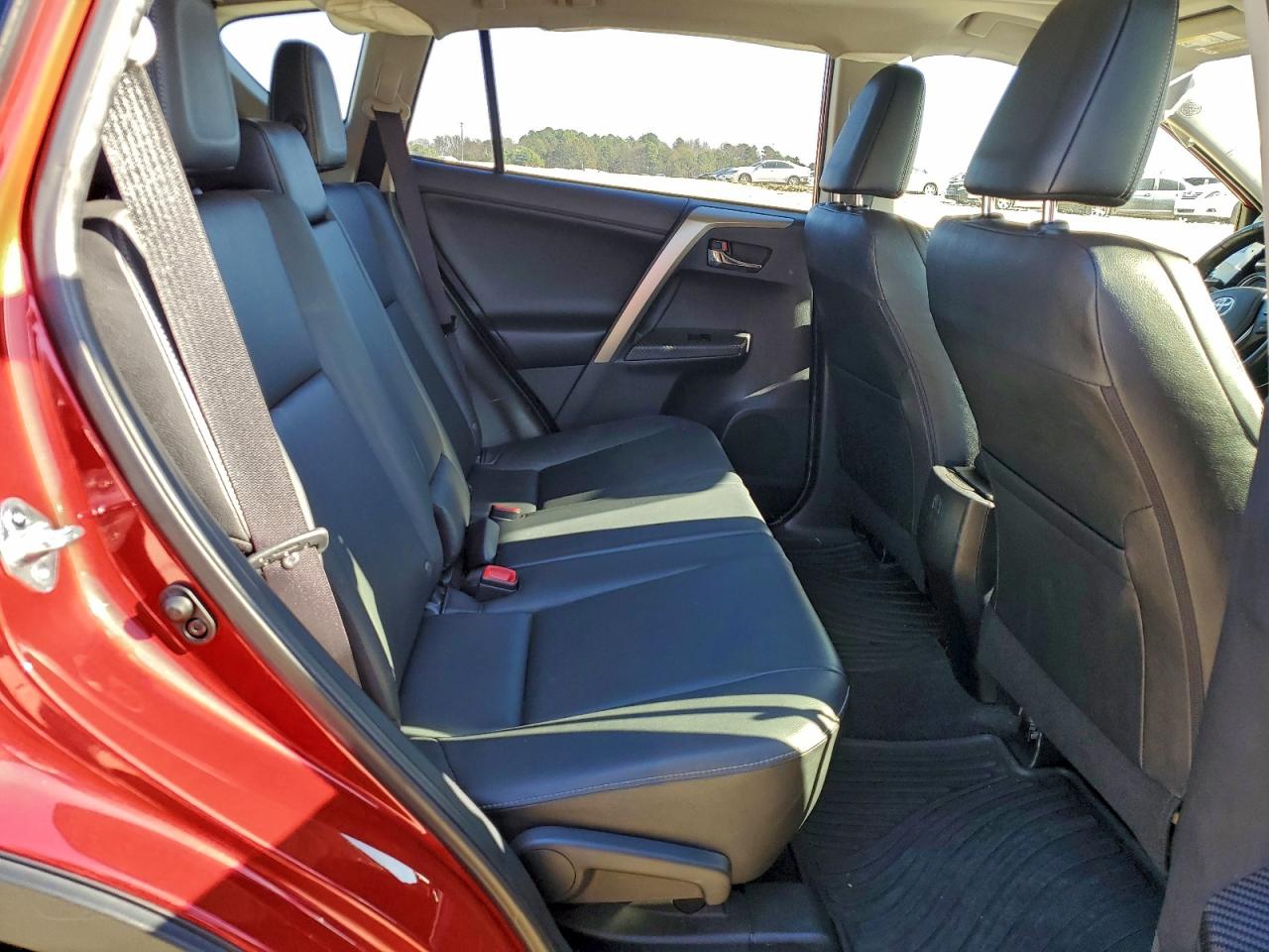 2015 TOYOTA RAV4 LIMITED photo 11