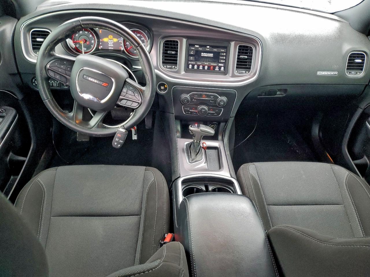 2020 DODGE CHARGER SXT photo 8