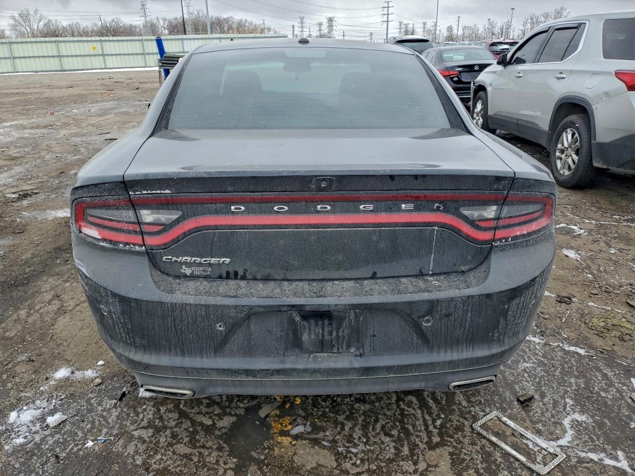 2020 DODGE CHARGER SXT photo 6