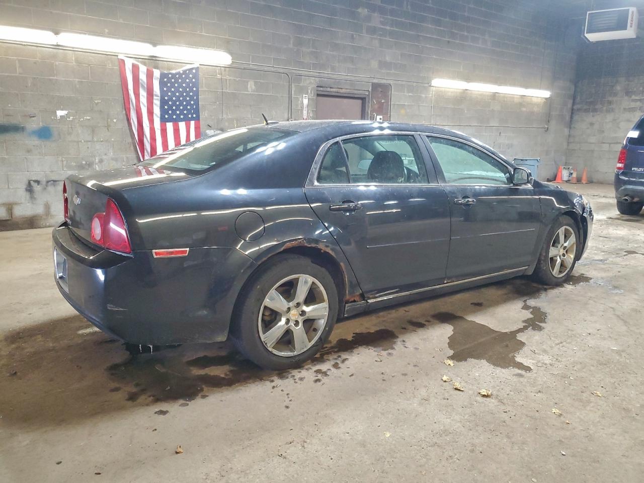2011 CHEVROLET MALIBU 2LT photo 3