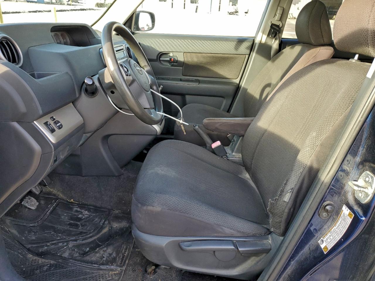 2008 TOYOTA SCION XB photo 7