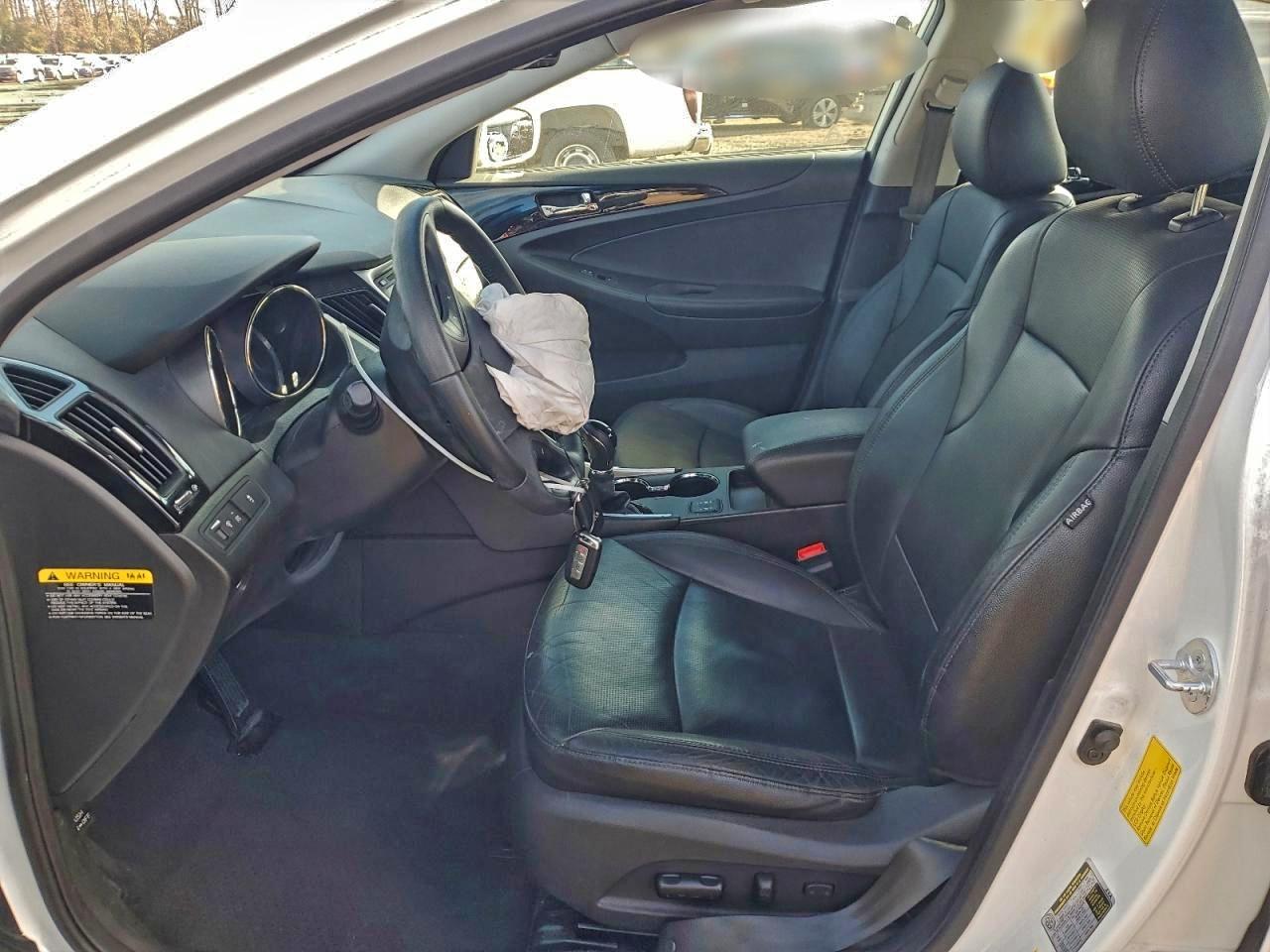 2013 HYUNDAI SONATA SE photo 7